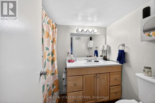 Unit 2 - 251 Arlington Avenue, Ottawa, ON - Indoor Photo Showing Bathroom