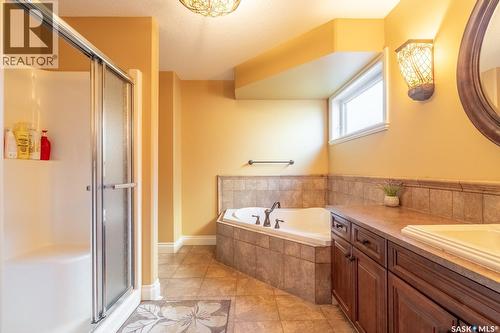 2514 Broderick Road, Regina, SK - Indoor Photo Showing Bathroom