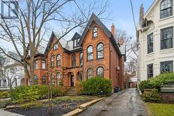 204 COTTINGHAM STREET Toronto, ON M4V 1C5