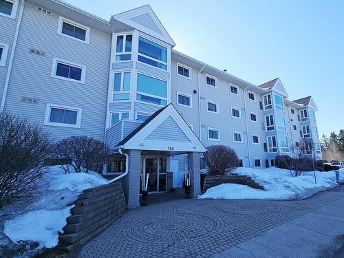 306 780 Gordon Avenue  Thunder Bay, ON P7E 6S1