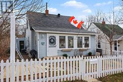 8 ROOSEVELT DRIVE Smiths Falls, ON K7A 3J8