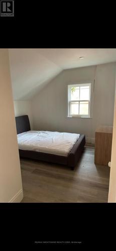 70 Wellington Street S, Hamilton, ON - Indoor Photo Showing Bedroom