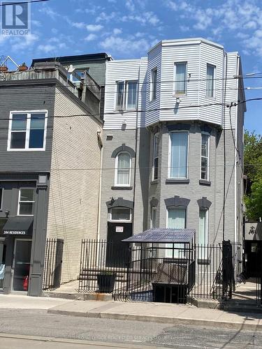 203 - 206 CARLTON STREET , Toronto, Ontario M5A 2L1