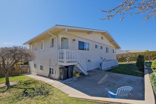 1056 Aubrey Road, West Kelowna, BC - Outdoor