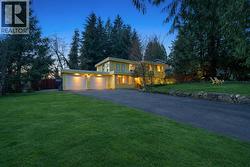 540 EVERGREEN PLACE  North Vancouver, BC V7N 2Z2