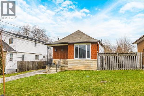 22 WORSLEY Road  Stoney Creek, ON L8E 2E7
