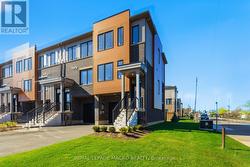 15B BINGHAM ROAD  Hamilton, ON L8H 0B5