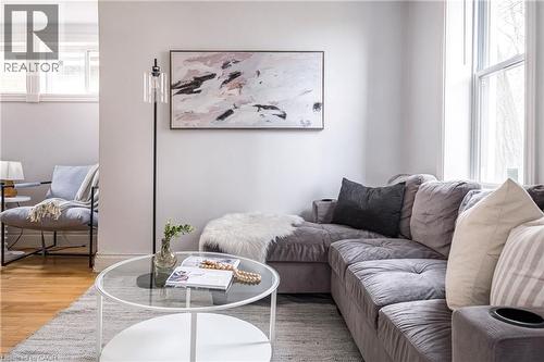 24 Patrick Street, Hamilton, ON - Indoor Photo Showing Living Room