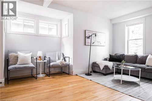 24 Patrick Street, Hamilton, ON - Indoor Photo Showing Living Room