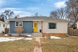 211 Buxton Road  Winnipeg, MB R3T 0H4