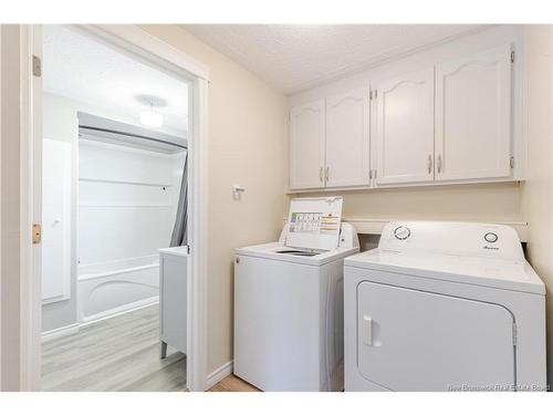 31 Leafwood Cres, Fredericton, NB 