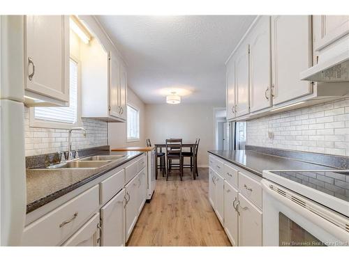 31 Leafwood Cres, Fredericton, NB 