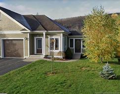 8 Louise ST  Edmundston, NB E3V 0C3