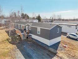 42 Elmdale CRES  Fredericton, NB E3B 6R1