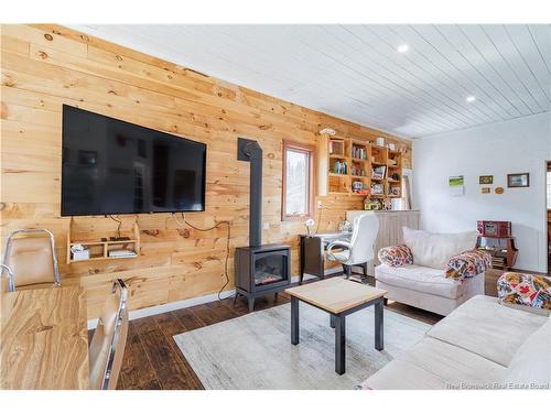 535 Main St, Doaktown, NB 
