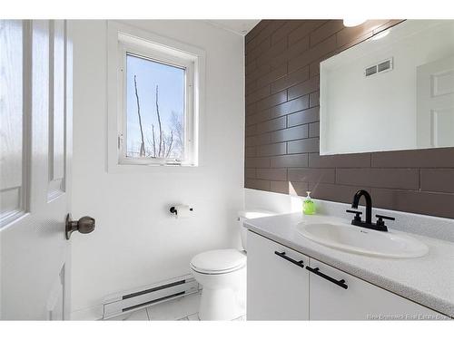 34 Rennick Rd, Moncton, NB 