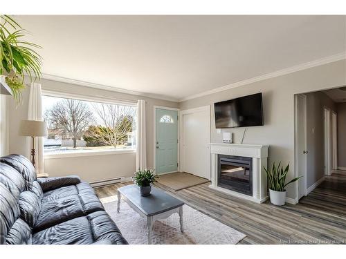 10 Collett Crt, Fredericton, NB 