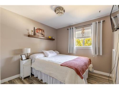 10 Collett Crt, Fredericton, NB 