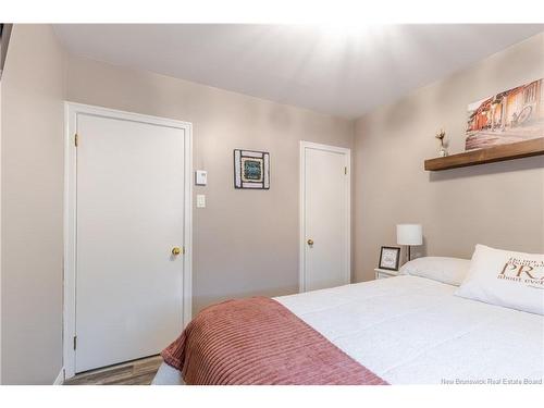 10 Collett Crt, Fredericton, NB 