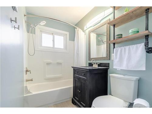 10 Collett Crt, Fredericton, NB 