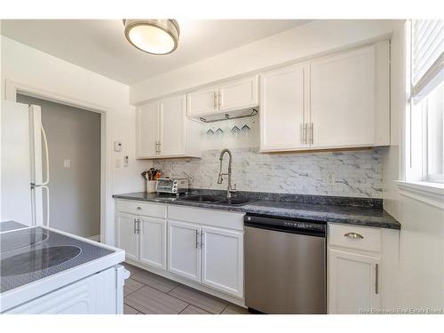 10 Collett Crt, Fredericton, NB 