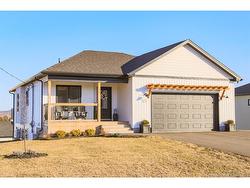 65 Merlin DR Quispamsis, NB E2E 0Y3