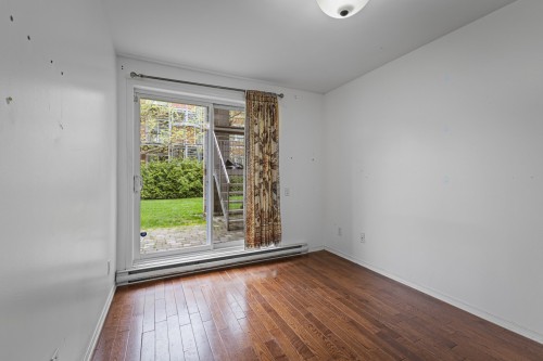 Chambre à coucher - 3-9865 Boul. Lasalle, Montréal (Lasalle), QC - Indoor Photo Showing Other Room