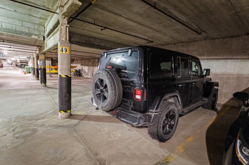 Stationnement - 3-9865 Boul. Lasalle, Montréal (Lasalle), QC - Indoor Photo Showing Garage