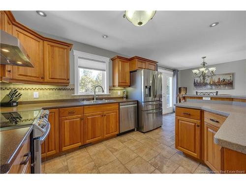 735 Hillcrest Rd, Saint John, NB 