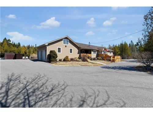 735 Hillcrest Rd, Saint John, NB 