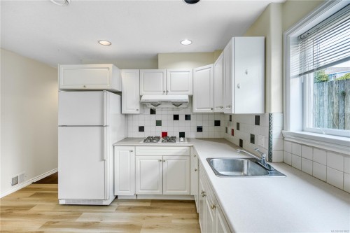 6045 Icarus Dr, Nanaimo, BC 