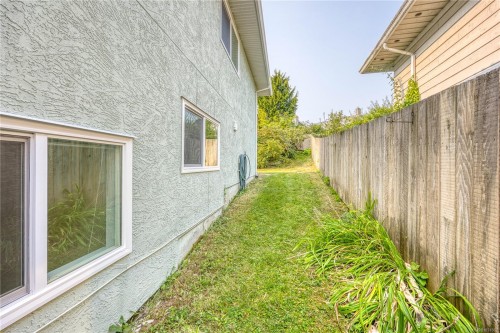 6045 Icarus Dr, Nanaimo, BC 