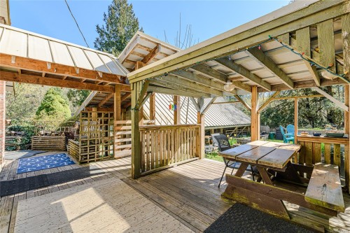 1671 Fulford-Ganges Rd, Salt Spring, BC 