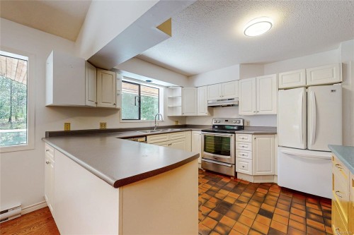 1671 Fulford-Ganges Rd, Salt Spring, BC 
