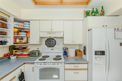 1671 Fulford-Ganges Rd, Salt Spring, BC 