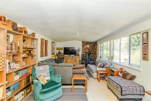 1671 Fulford-Ganges Rd, Salt Spring, BC 