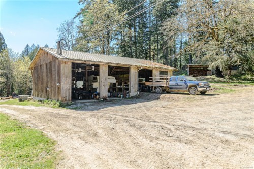 1671 Fulford-Ganges Rd, Salt Spring, BC 
