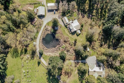 1671 Fulford-Ganges Rd, Salt Spring, BC 