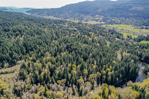1671 Fulford-Ganges Rd, Salt Spring, BC 