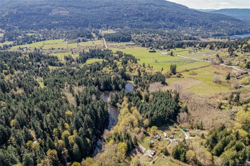 1671 Fulford-Ganges Rd, Salt Spring, BC 