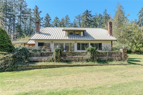 1671 Fulford-Ganges Rd, Salt Spring, BC 