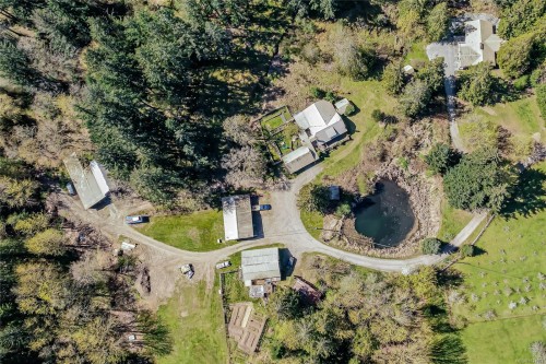 1671 Fulford-Ganges Rd, Salt Spring, BC 
