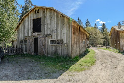 1671 Fulford-Ganges Rd, Salt Spring, BC 