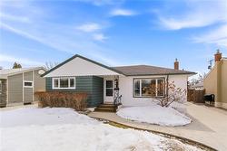 74 Lennox AVE  Winnipeg, MB R2M 1A9