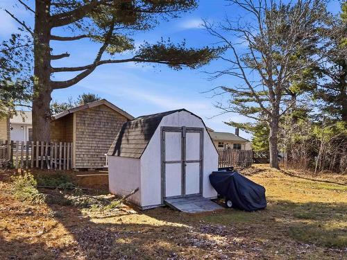 40 Cherry Lane, Bridgewater, NS 