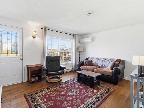 40 Cherry Lane, Bridgewater, NS 