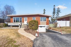 8415 Rue Charlemagne Laval (Saint-François), QC H7A 1H6