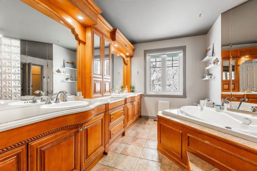Salle de bains - 24 Rue Amireault, L'Épiphanie, QC 
