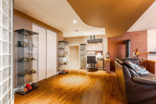 Salle familiale - 24 Rue Amireault, L'Épiphanie, QC 