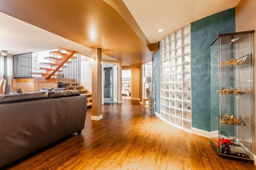 Salle familiale - 24 Rue Amireault, L'Épiphanie, QC 